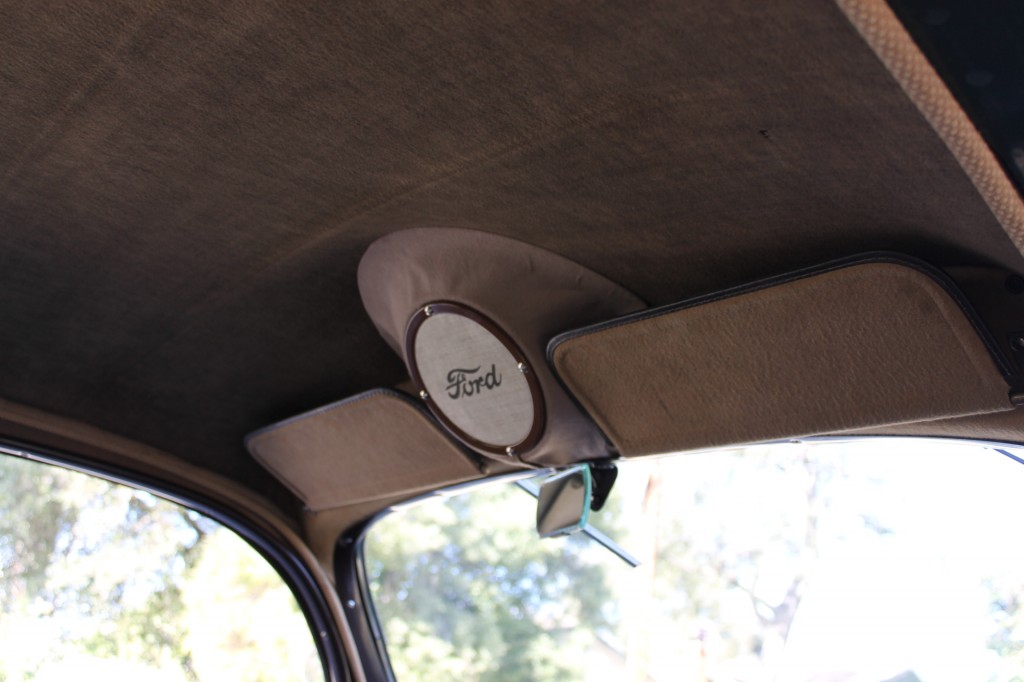 35FordTudor 023
