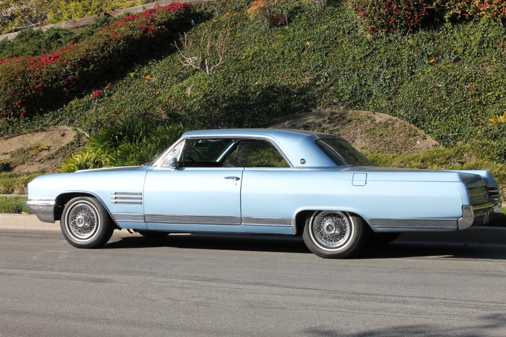 64BuickWireWheels 010